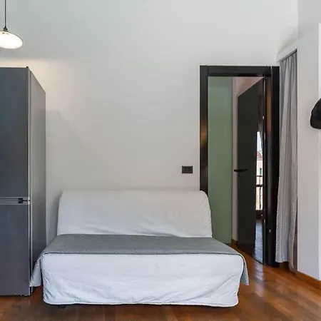 Duomo 15 Min -casa Silenziosa Con Terrazzo 公寓